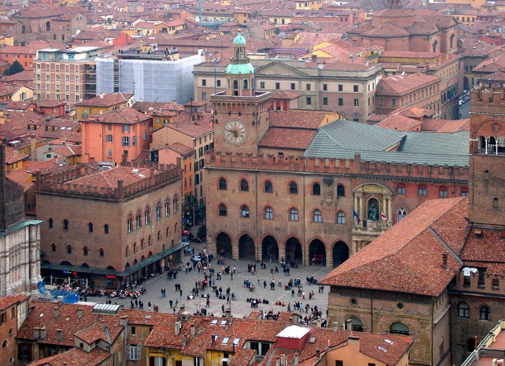 Piazza Maggiore & Basilica di San Petronio, Bologna